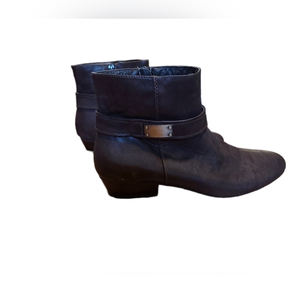 Laura Ashley 11 Shoes Heels Boots 1.5" Heels Casual Business Brown mid c…